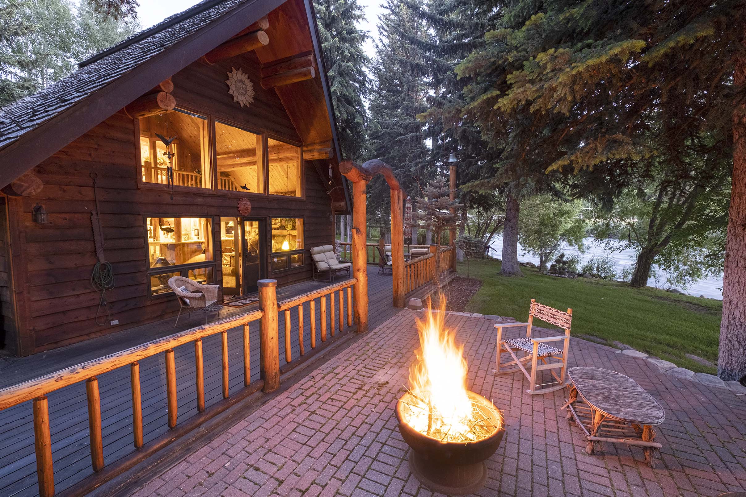 Hoback Riverhouse